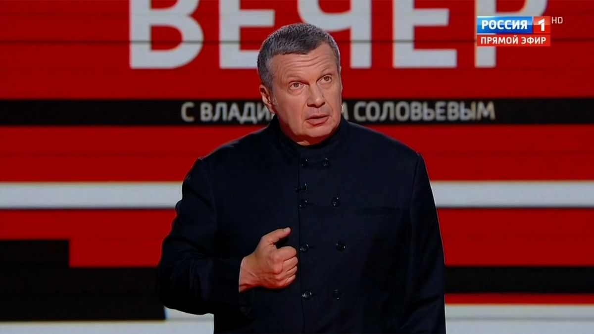 Debata v ruské televizi: Je čas napadnout země, které posílají Ukrajině tanky